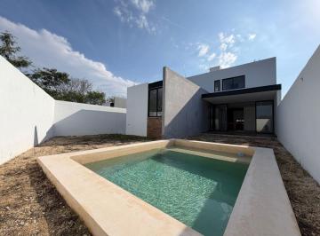 Casa de 3 habitaciones, Mérida · Casa de 3 Recamaras con Alberca y Recamara en Planta Baja en Dzitya.