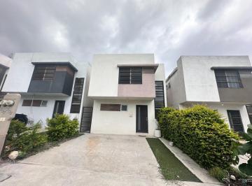 Casa · 168m² · 3 Recámaras · 2 Estacionamientos · Casas en Renta, cumbres Andara