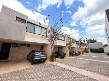 013d4792b5c127f445c6786091aef4b61f67a2fd8aeaad99409e74171a82bae9 · ¡Oportunidad! Townhouse con Piscina, Dentro de Privada, en Temozón Norte.