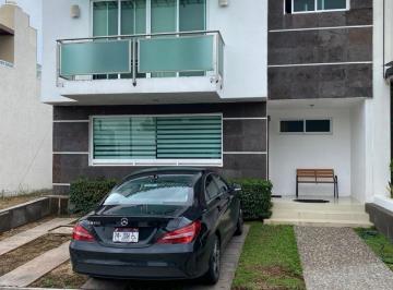Casa · 197m² · 3 Recámaras · Casa - Fraccionamiento Rincón de La Montaña