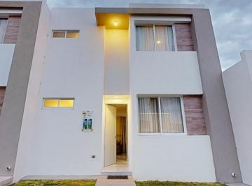 Casa · 73m² · 3 Recámaras · 1 Estacionamiento · Casa en Venta en La Cartuja Al Norte de La Ciudad