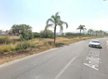 1 · Terreno con Alto Potencial Comercial Frente a Universidad Mondrágon