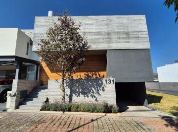d62cdced385717b1384c1ce4526916dd6cb1fc7f0aec449280b0eb69a1a0ca88 · Casa en Venta en Los Cedros Tres Marías
