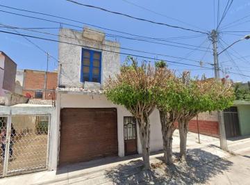 Casa de 3 habitaciones, ácámbaro · Venta de Casa en Colonia El Vergel Guanajuato Calle de Los Manzanares 38