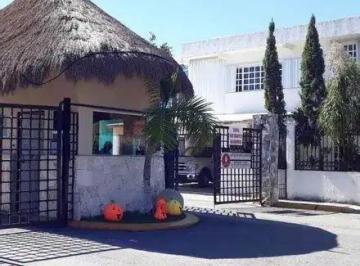 Casa · 67m² · 2 Estacionamientos · Casa en Venta en Privada 2 Recamaras Playa del Carmen (Fvc - 2810)