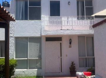 Casa de 4 habitaciones, Zapopan · Hermosa Casa en Fraccionamiento Loma Bonita