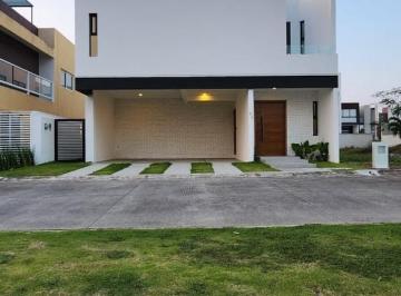 Casa · 232m² · Casa en Venta | Punta Tiburón