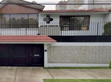 Casa de 3 habitaciones, Miguel Hidalgo · Casa en Irrigación Miguel Hidalgo en Remate