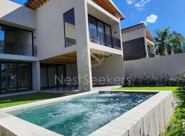 Casa de 5 habitaciones, Valle de Bravo · Casa en Venta con Vista Al Lago y a La Peña de Valle de Bravo