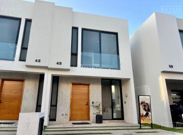 Casa de 2 habitaciones, Zapopan · Casa en Venta en Real de Valdepeñas, Zapopan Jalisco