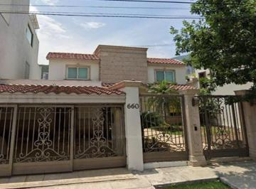 Casa de 4 habitaciones, Monterrey · Venta de Casa en Colinas de San Jeronimo 2do Sector Monterrey Miguel de Cervantes Saavedra 660