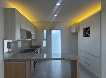 Casa en condominio de 4 habitaciones, Aguascalientes · Casa Nueva en Renta en Rancho Santa Mónica, Coto Vilanova