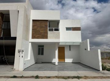 Casa en condominio de 4 habitaciones, Aguascalientes · Casa Nueva en Renta en Rancho Santa Mónica, Coto Vilanova