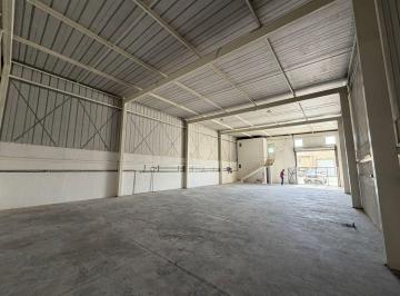 Bodega comercial en Renta  Cancún · Bodega Comercial de 300 m² con Oficina 2 Baños en Renta Po Colosio