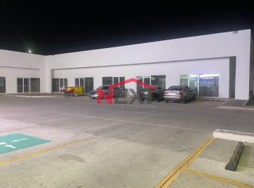 Foto principal · Locales de Renta en Plaza San Enrique Sobre Blvd. Quiroga