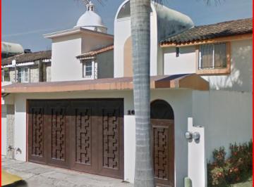 Casa de 3 habitaciones, Puerto Vallarta · Venta de Casa en Jalisco Puerto Vallarta Fraccionamiento Delfines