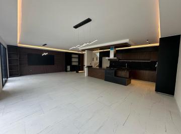 Casa · 378m² · Casa con Acabados Modernos y Espacios Amplios