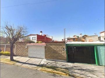 Casa de 3 habitaciones, Metepec · Casa en Venta en Metepec, San Jerónimo Chicahualco