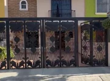 Casa de 3 habitaciones, Zapopan · Casa en Venta en Mariano Otero