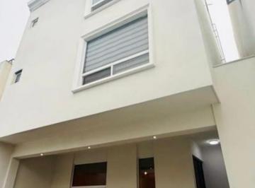 Casa · 270m² · 4 Recámaras · 2 Estacionamientos · Casa en Venta en Cerradas de Cumbres, Monterrey
