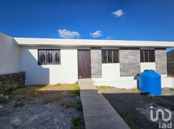 Casa · 120m² · 3 Recámaras · 4 Estacionamientos · Casa con Bosque en Pueblo Magico un Piso