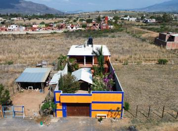 Casa · 280m² · 4 Recámaras · 2 Estacionamientos · Casa en Venta, Ubicada en San Francisco Lachigolo, Oax