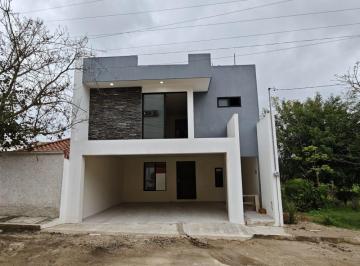 Casa de 3 habitaciones, Xalapa · Casa en Venta en Acueducto Ánimas, 3 Recámaras, Roof Garden y Cochera Para 2 Autos