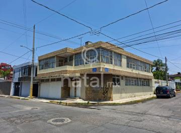 Casa de 4 habitaciones, Puebla · Casa en Venta de 370 m² de Construcción, con 4 Recámaras y 6 Estacionamientos, en Colonia Las Palmas