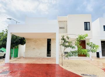 Casa · 254m² · 4 Recámaras · 2 Estacionamientos · Venta Casa Equipada de 4 Recámaras en Esquina Residencial Altozano, Mérida