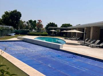Casa de 3 habitaciones, León · Casa Amueblada en Renta en Bosques del Dorado | Casa Club con Alberca | Zona Sur León