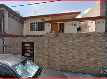 Casa de 3 habitaciones, San Nicolás de los Garza · Venta de Casa en Nuevo Leon San Nicolas de Los Garza Los Puentes Sexto Sector