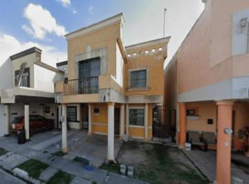 Casa de 3 habitaciones, Matamoros · Venta de Casa en Col Quinta Real Tamaulipas Calle Salamanca 170