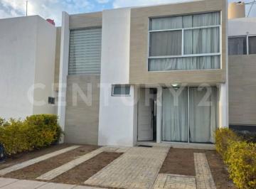 Casa · 119m² · 3 Recámaras · 2 Estacionamientos · Casa Amueblada en Renta Fracc Augusta, Circuito Florencia 164 Jesús María