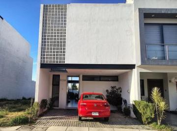 Casa de 3 habitaciones, Zapopan · Casa Amueblada en Renta en Vitana Residencial, Fracc. Altavista, Zapopan, Jalisco