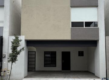Casa · 185m² · 4 Recámaras · 2 Estacionamientos · Casa en Fraccionamiento Montenova