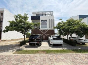 Casa de 3 habitaciones, Zapopan · Residencia en Venta, Bosques Vallarta, Jal, Zapopan.