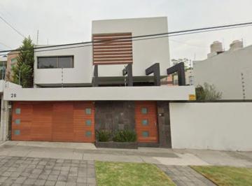 Casa de 5 habitaciones, Naucalpan de Juárez · Casa en Venta en J. m. González 28, Cd. Satélite, Naucalpan de Juárez, Méx.