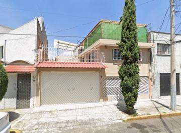 Casa de 3 habitaciones, Venustiano Carranza · Casa en Venta en Álvaro Obregón, Venustiano Carranza