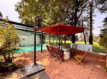 Casa · 569m² · 3 Recámaras · 3 Estacionamientos · Casa en Club de Golf México | Frente Al Campo | Alberca