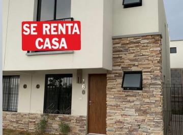 Casa · 2 Estacionamientos · Casa en Capital Sur