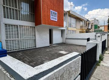 Casa de 5 habitaciones, Tlalpan · Amplia Casa en Venta con Espacios Generosos y Gran Versatilidad