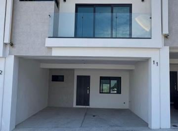1dfd18de7f93e4ef038a3420f183b58ac5fcf25f5f911244cb18e1c4e1a0050e · Renta | Casa Nueva en Residencial Platinum (A Pasos de Macroplaza)
