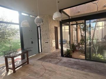 Casa en condominio · 320m² · 4 Recámaras · 2 Estacionamientos · Venta Espectacular Casa 4 Recámaras 640 m² de Terreno en Yucatán Country Club Kutzam 2