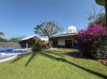 Casa de 7 habitaciones, Emiliano Zapata · Venta de Exclusiva Residencia en un Nivel con Acabados de Lujo y Amplios Espacios