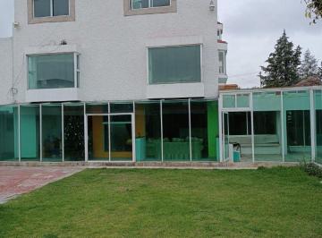 Casa de 4 habitaciones, Naucalpan de Juárez · Casa en Venta con Alberca en Naucalpan “ideal Para Remodelar o Invertir”