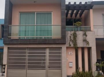 Casa de 4 habitaciones, Fortín · Casa en Renta 4 Recámaras Fracc Privado