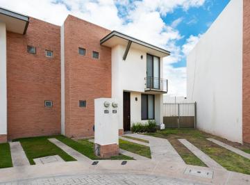 Casa de 3 habitaciones, Corregidora · Casa en Venta Puerta de Piedra