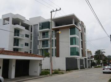 Departamento · 150m² · 3 Recámaras · 1 Estacionamiento · Precioso Departamento Amueblado en Renta con Vista Al Río en Zona Residencial