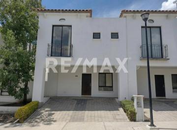 Casa en condominio · 171m² · 3 Recámaras · 2 Estacionamientos · Casa en Venta San Isidro Juriquilla - (4)
