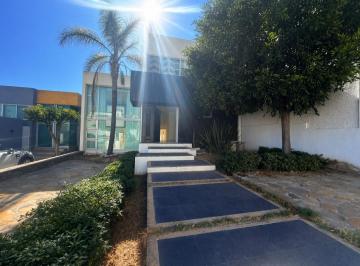 Casa de 3 habitaciones, León · Renta de Casa en Gran Jardin con Alberca